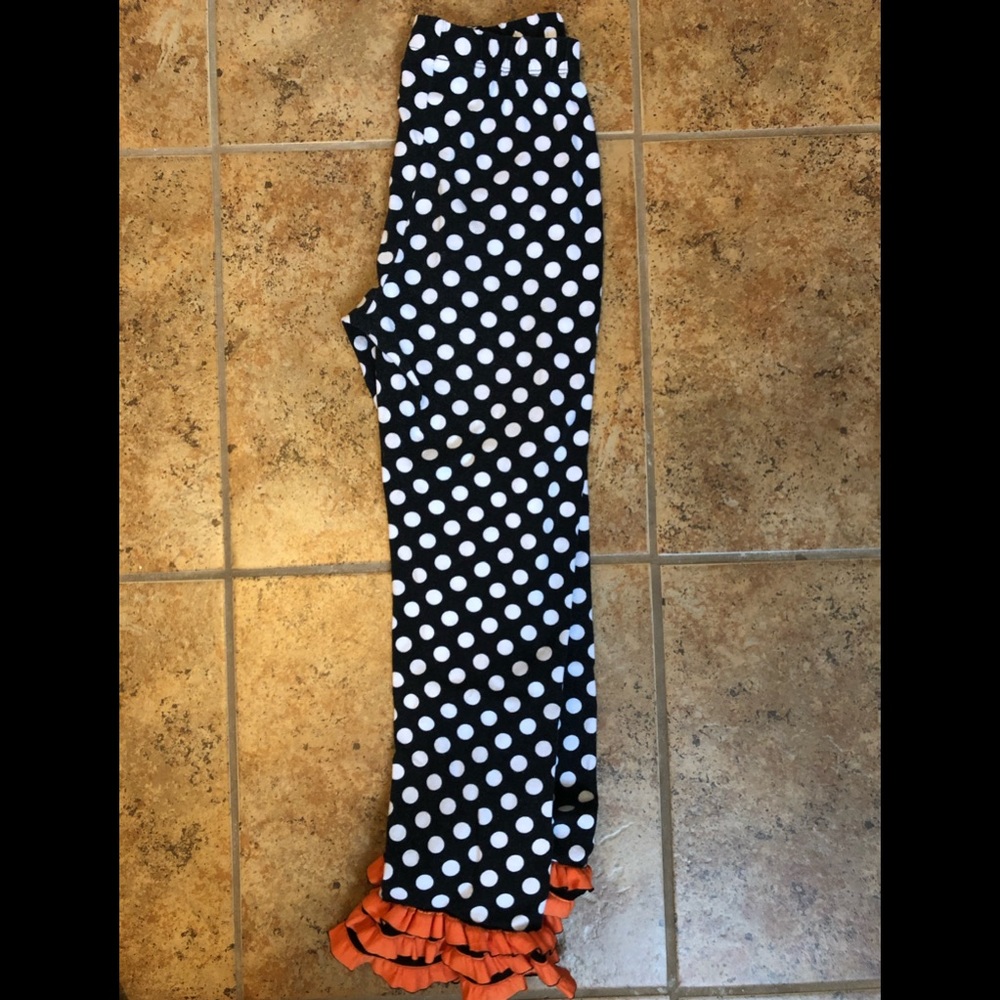 Great for Fall and Halloween! Ruffle pants-Sz6-GUC